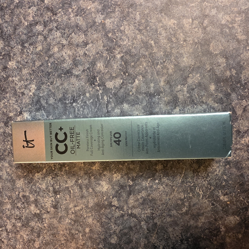 IT Cosmetics CC+ Oil-Free Matte Cream